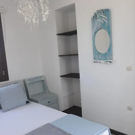 Ferienhaus Aurelia- The Moon Jelly- η μέδουσα του φεγγαριού